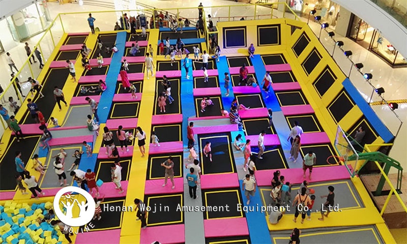 Indoor Jumping Bed / Indoor Trampoline Park Playground for Kids & Adults