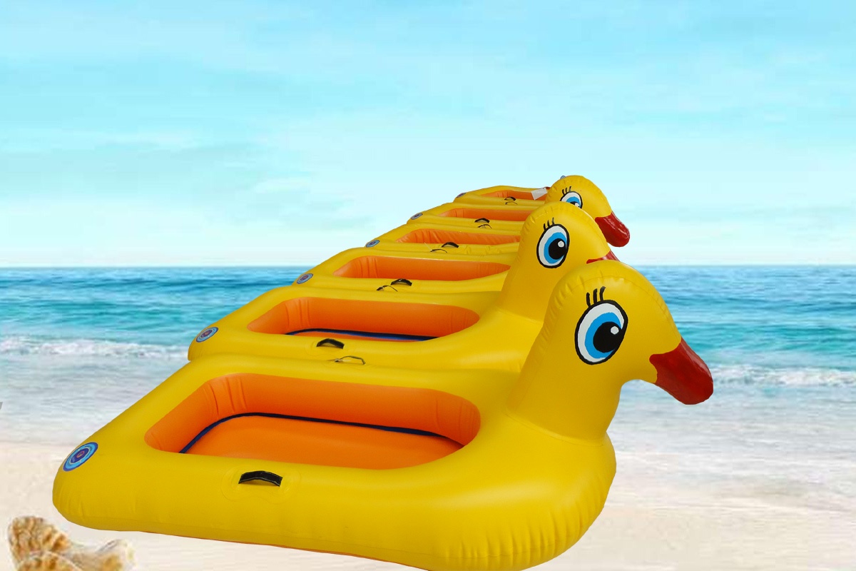 WT024 Inflatable little yellow duck boat