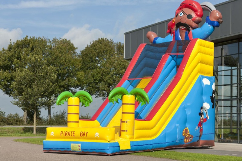 Super Pirate Inflatable Water Slide