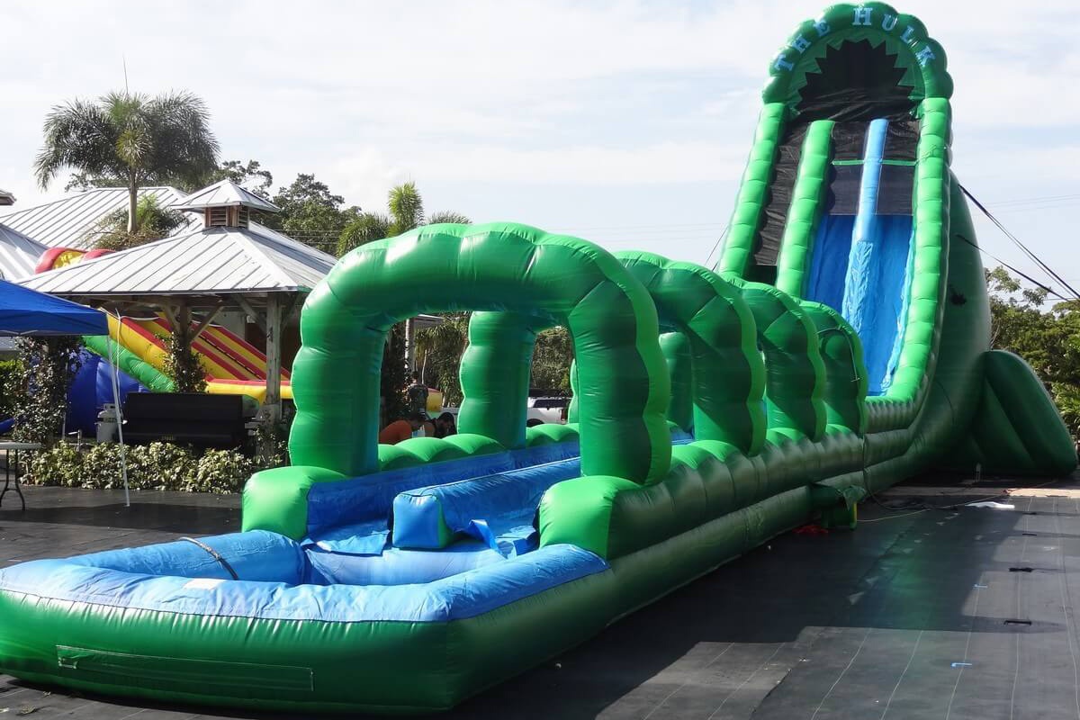 WW036 The Hulk Large 36ft Tall Inflatable Water Slide