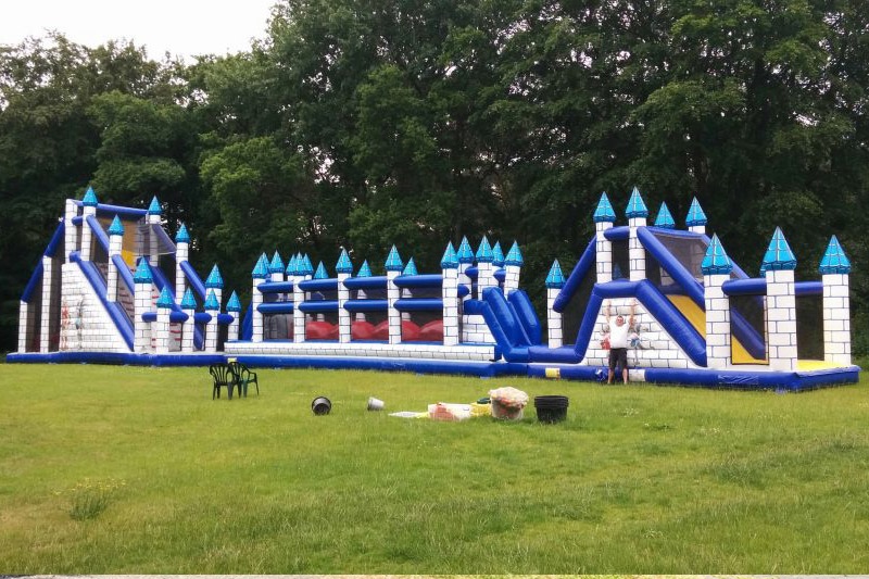 MC187 Multiplay Blue White Mega World Inflatable Park Fun City