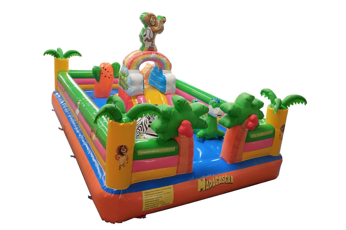 WJ002 Madagascar Playground Inflatable Bouncy Castle