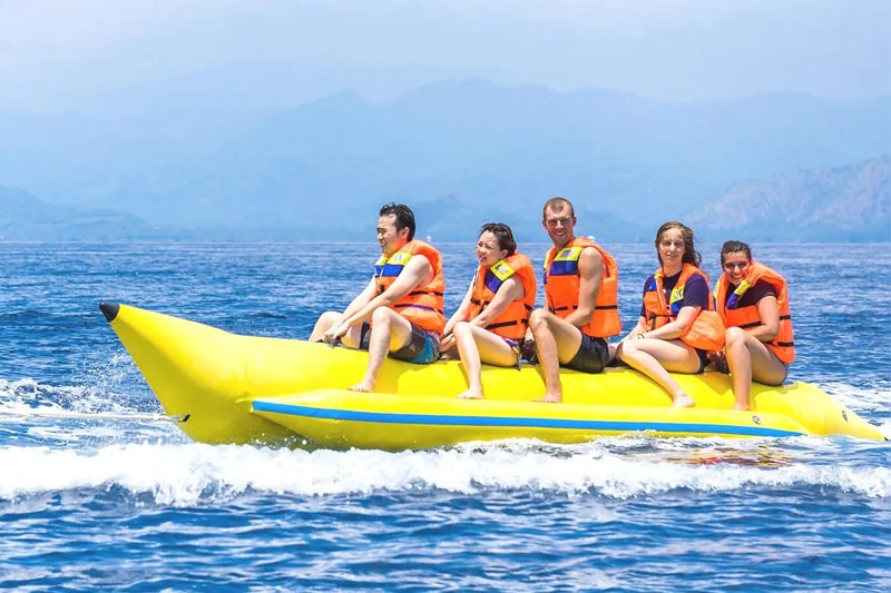 WT002 Adults Plato PVC 5 Seats Inflatable Banana Boat Ride
