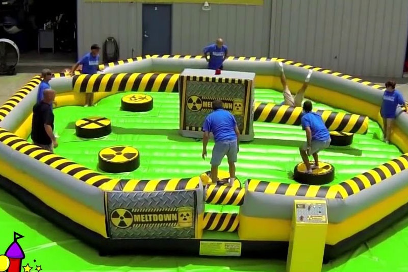 SG007 Toxic Meltdown Inflatable Mechanical Game - 8 Players