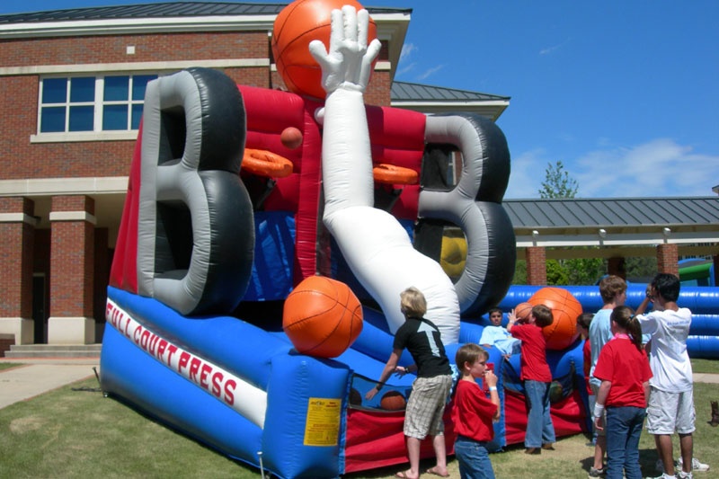 SG095 Inflatable Full Court Press Basketball Game