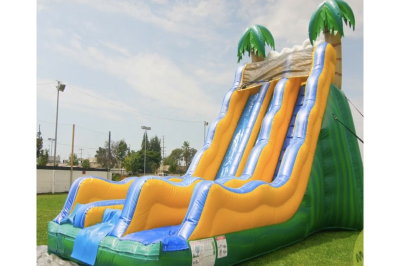 DS058 22FT Oasis Inflatable Dry Slide