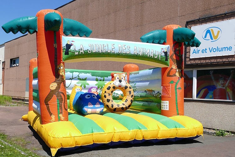 WB228 Jungle Animals Inflatale Bounce House Jumping Castle