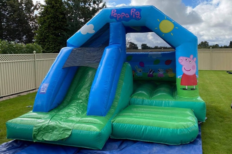 WB251 Peppa Pig Bounce Slide Combo