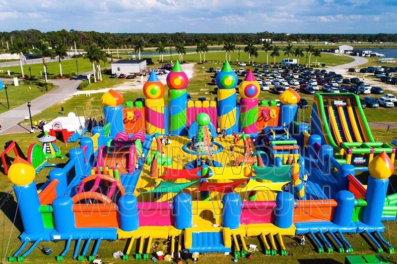 TP002 Outdoor Inflatable Theme Park Biggest Bouncer