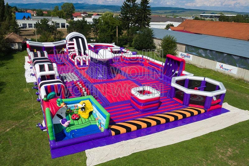 TP026 Commercial Outdoor Inflatable Theme Park