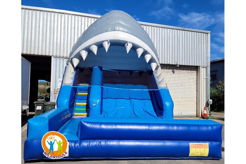 DS240 Bruce the Shark Inflatable Dry Slide