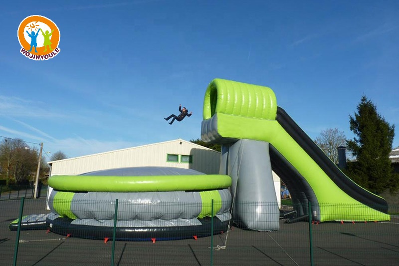 SG098 Giant Commercial Inflatable Xtrem Jump