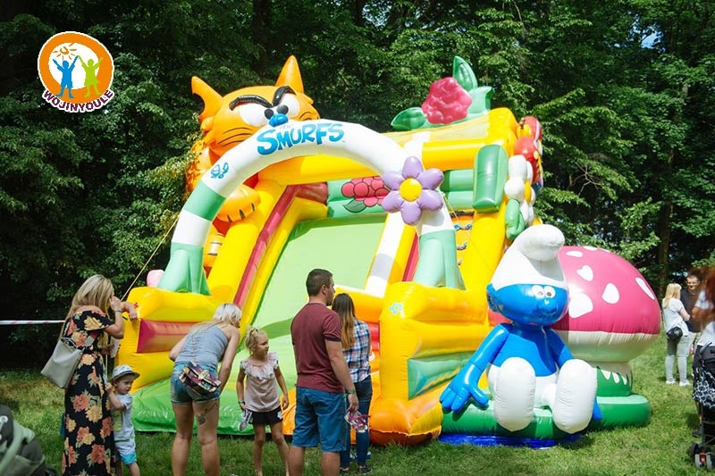 DS181 The Smurfs 20ft Tall Inflatable Dry Slide